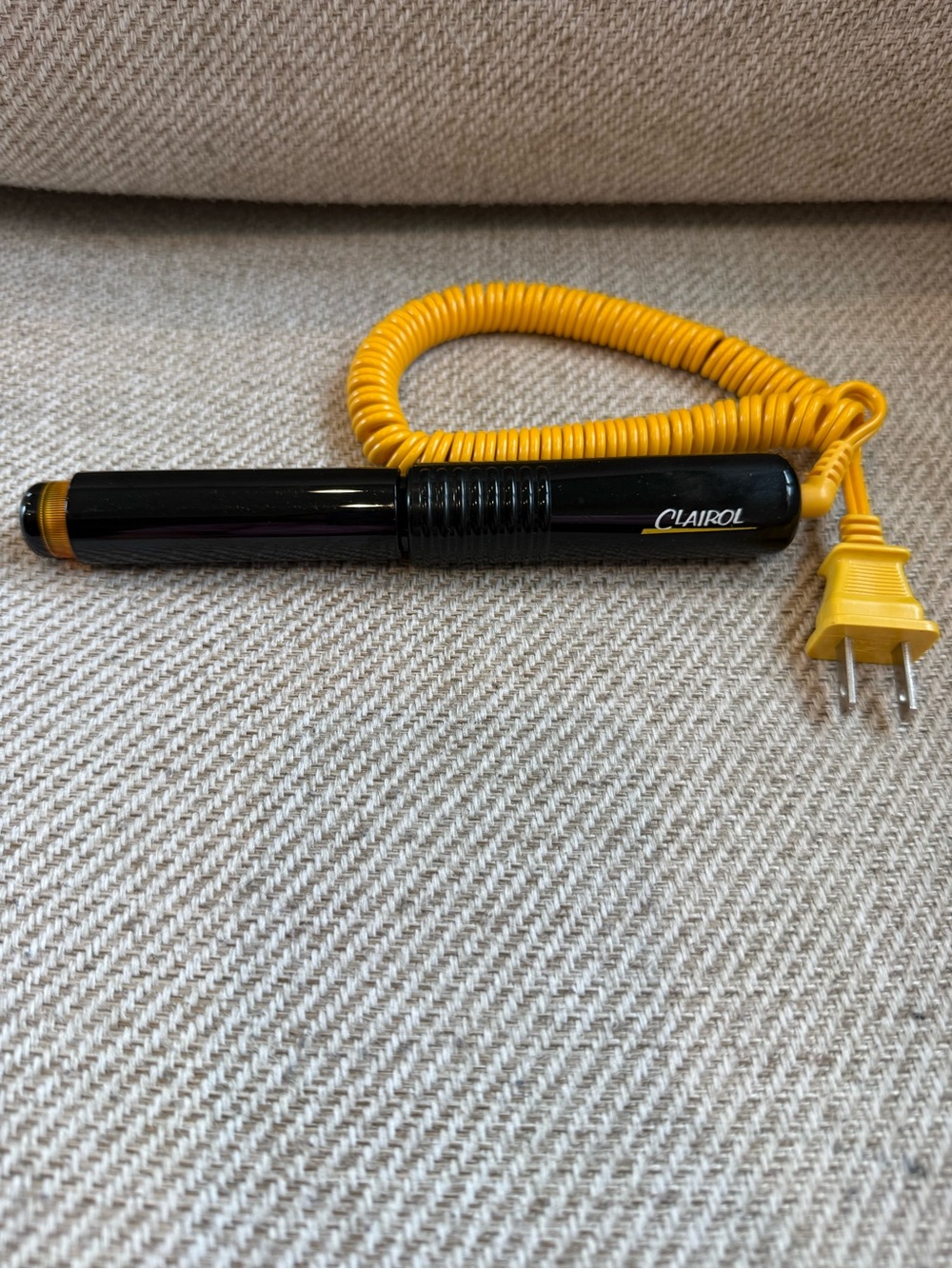 Vintage Clairol Mini Curling Iron in Black and Yellow